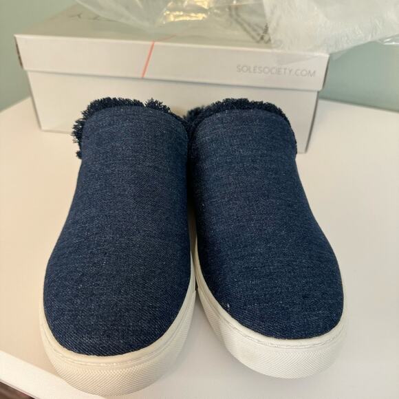 Sole Society Women's Belynda Blue Denim Slip In Slide On Mules Size 9.5M NIB - Picture 6 of 10